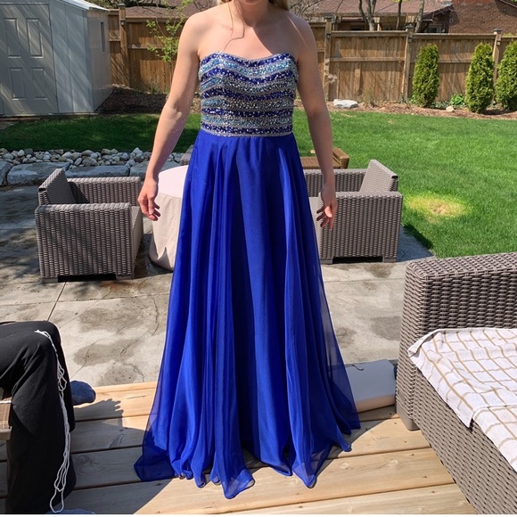 Prom Dress - Picture 2 of 2